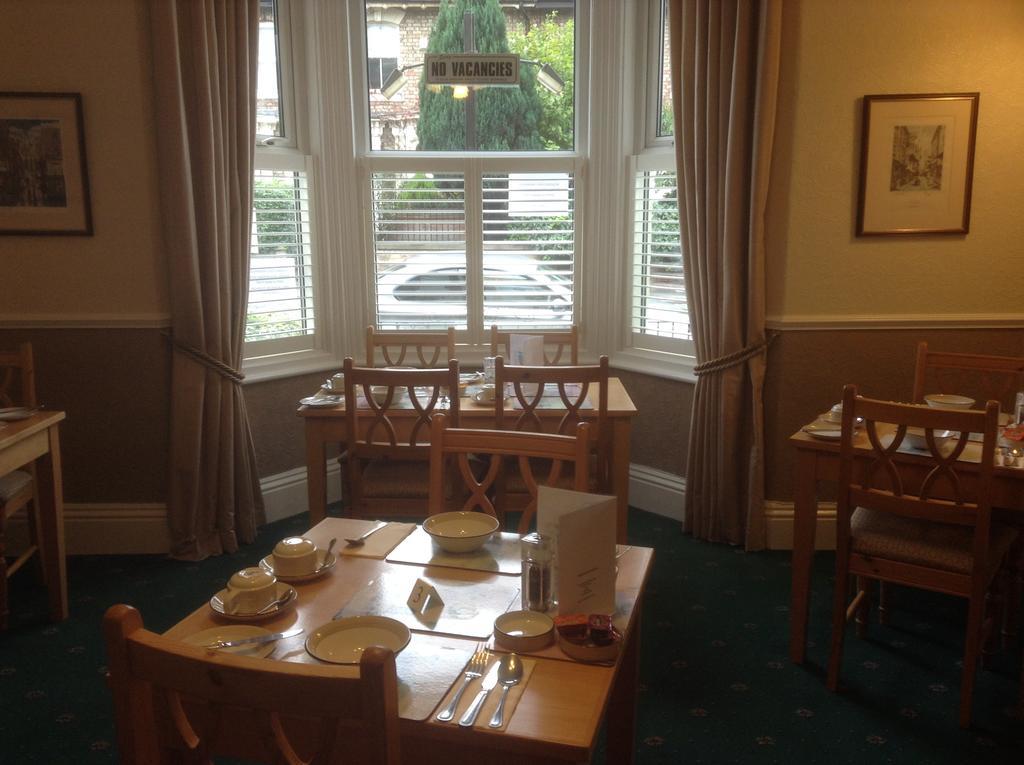 Chelmsford Place Guest House يورك المظهر الخارجي الصورة